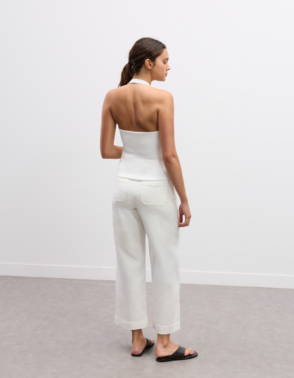 Backless Tank Top with Built-in Bra - White | celio women
