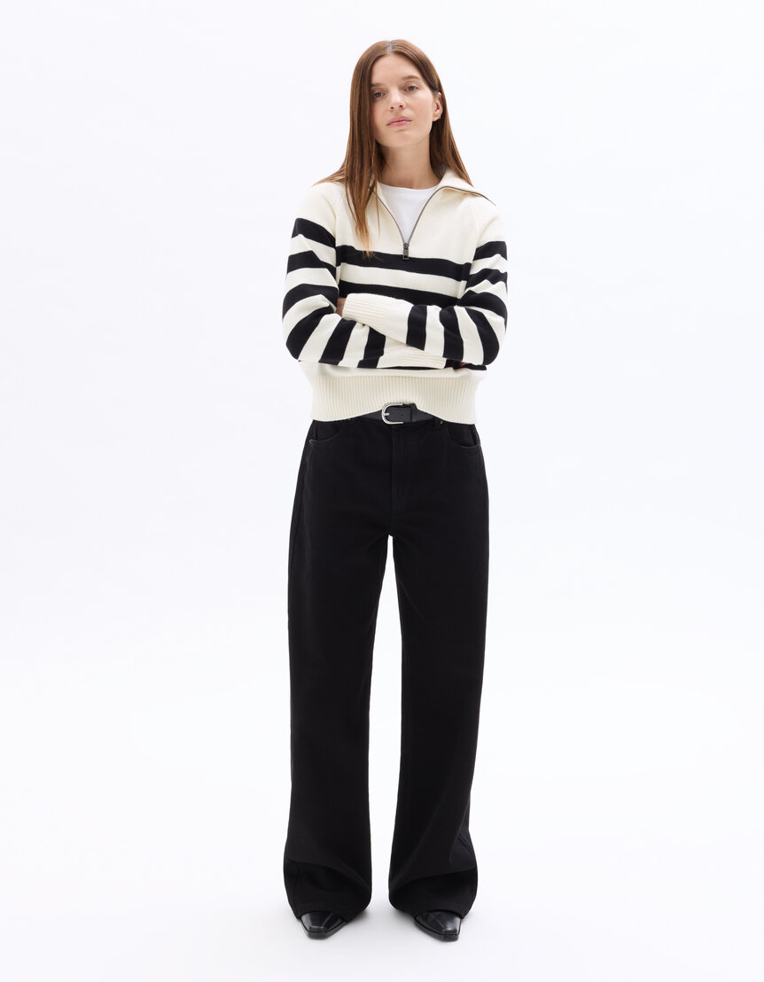 Pull New Look Fille 9 Ans – Rayé Acrylique, Col Rond Noir, Manches Longues (bon état)
