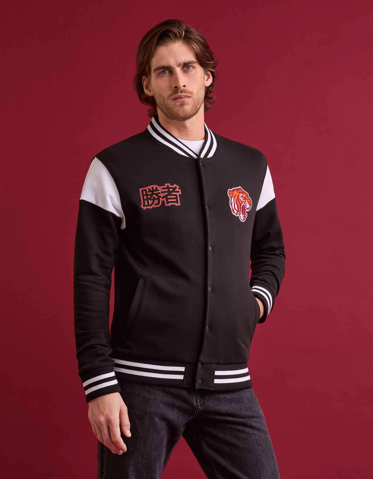 Hotel Kalinga Tee Shirt Cheval Humour Blouson Homme Blouson Celio