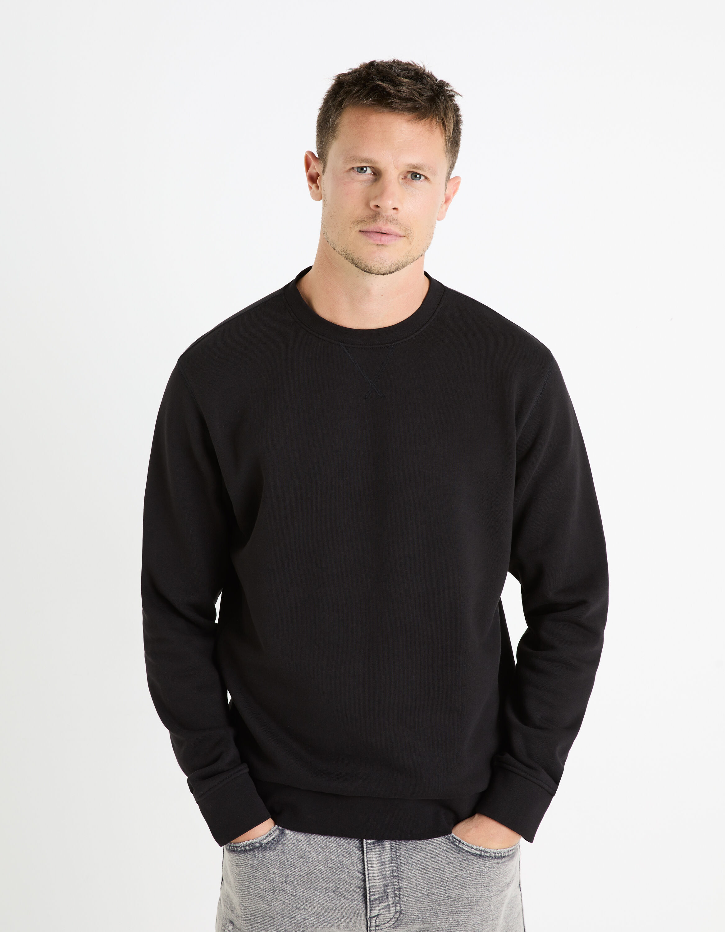 Sweat homme noir à col rond