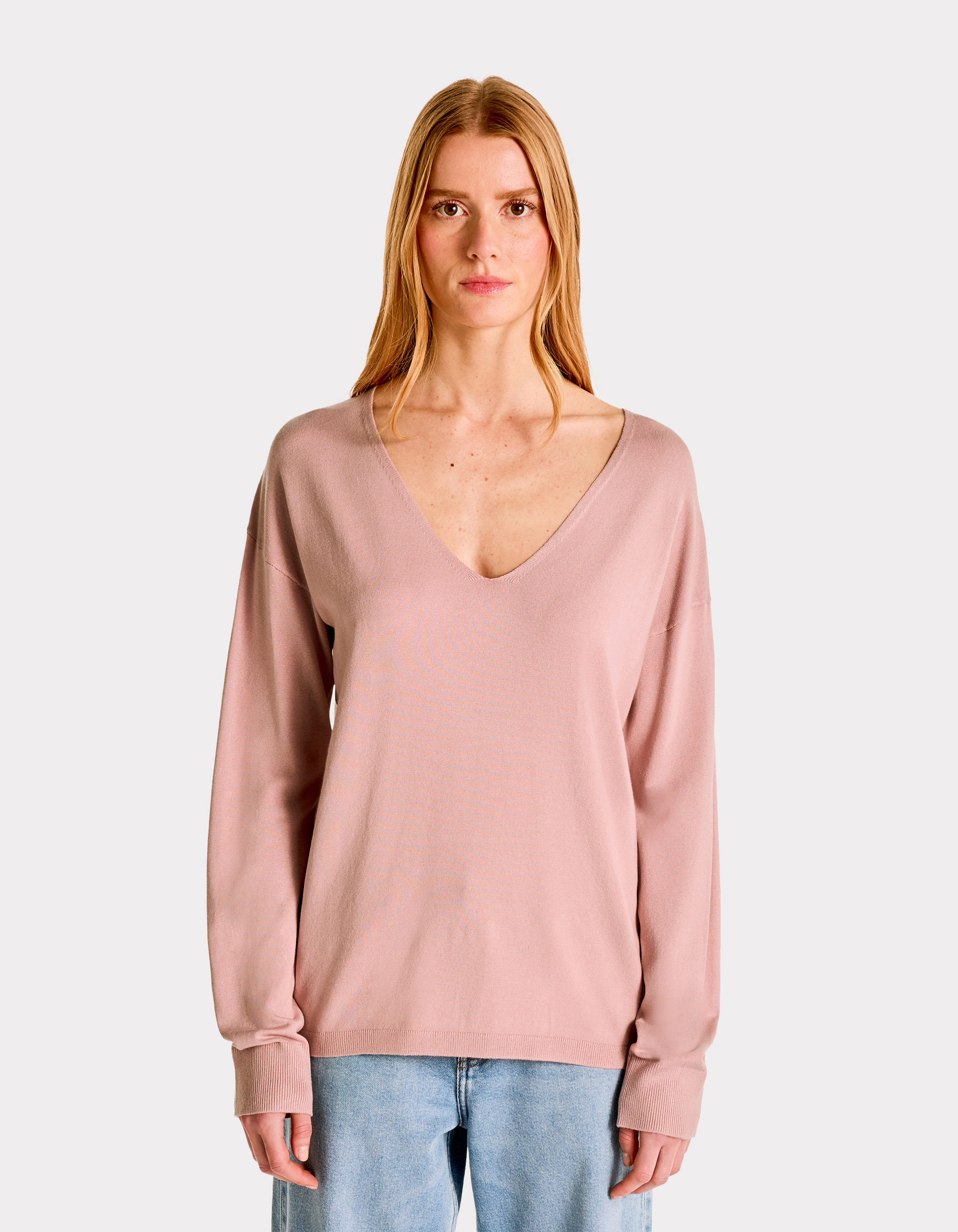Pull fluide col V en viscose Ecovero - rose grisé - celio - Modalova