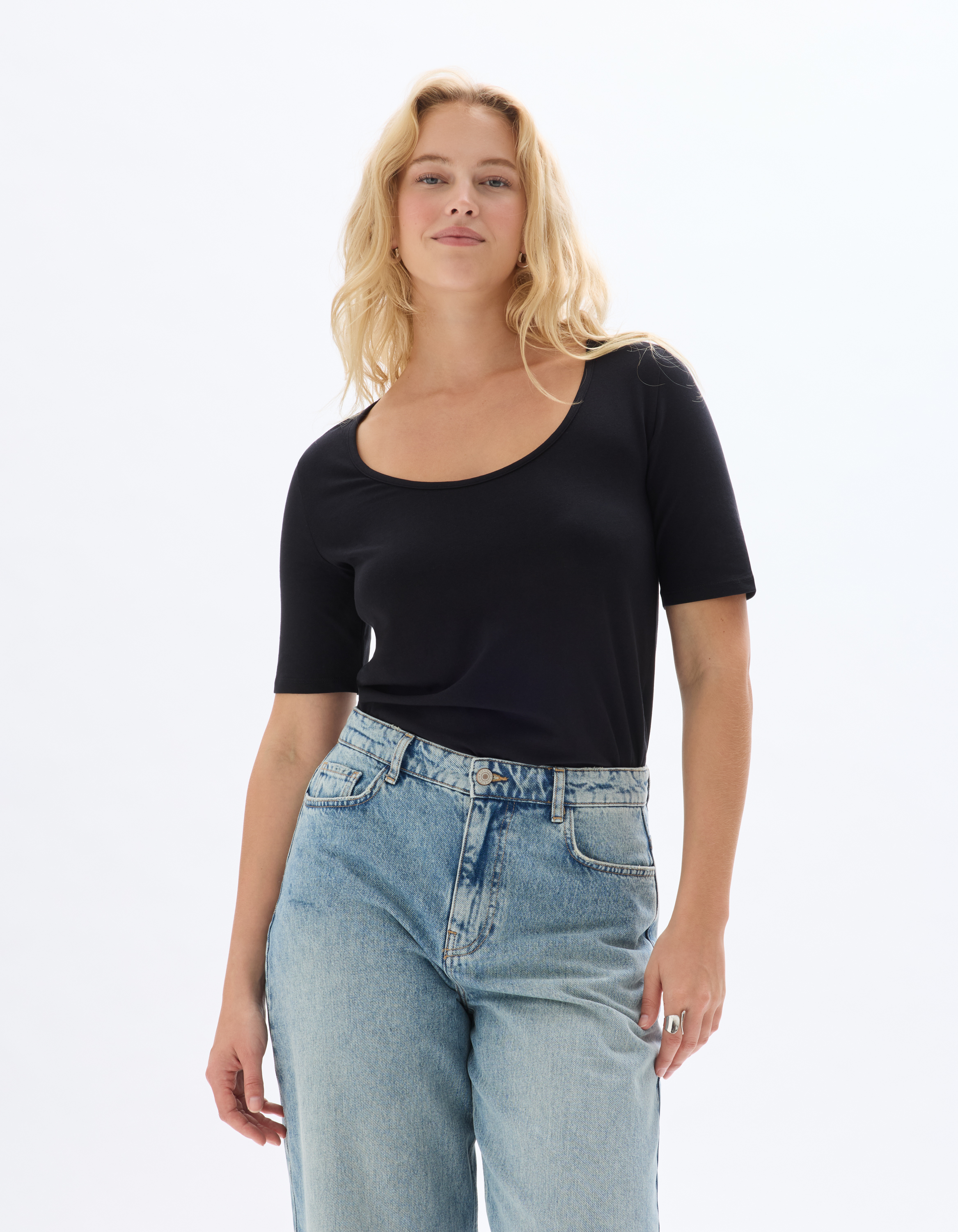 T-shirt uni à col rond - noir - celio - Modalova