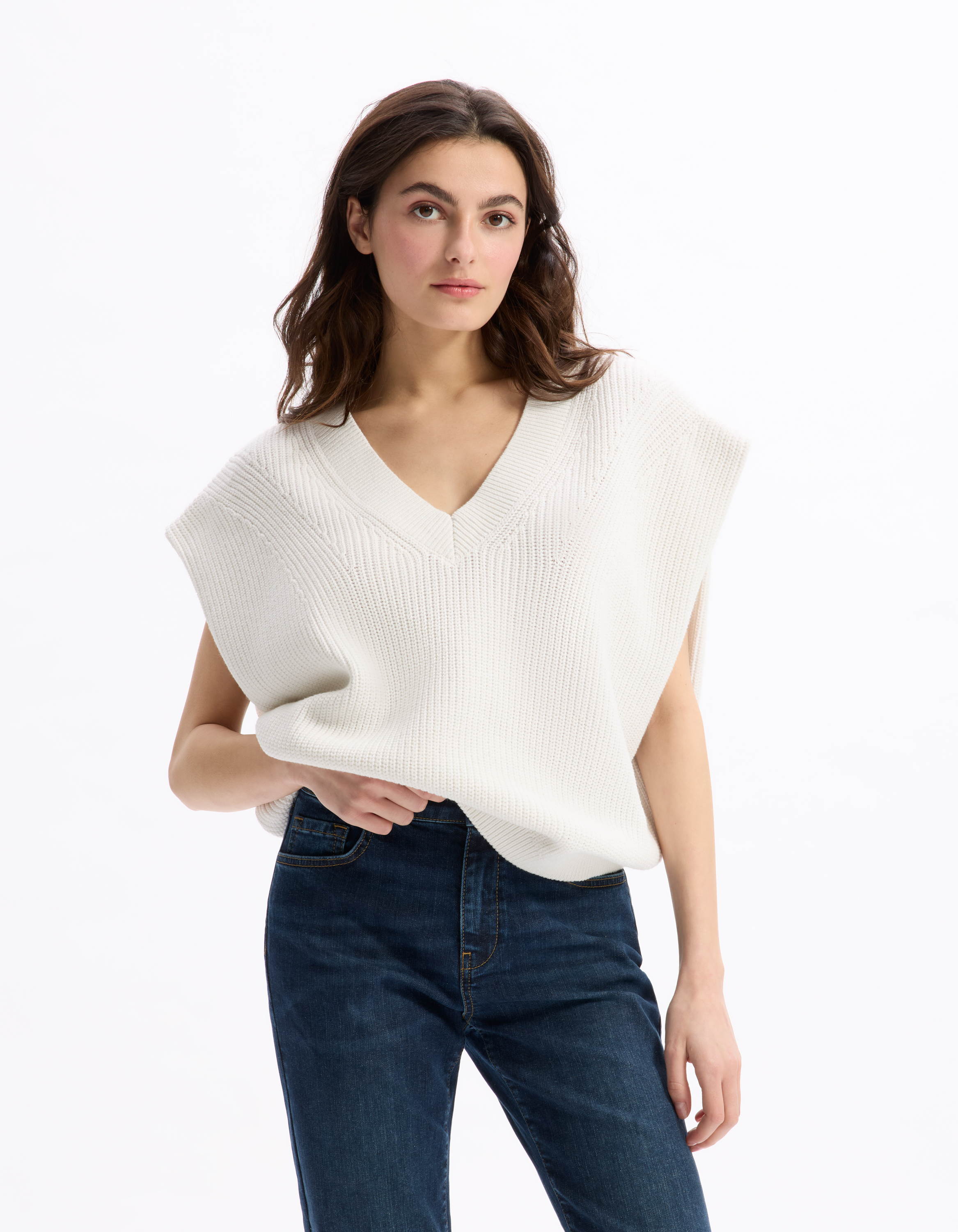 Pull col V sans manches - écru - celio - Modalova
