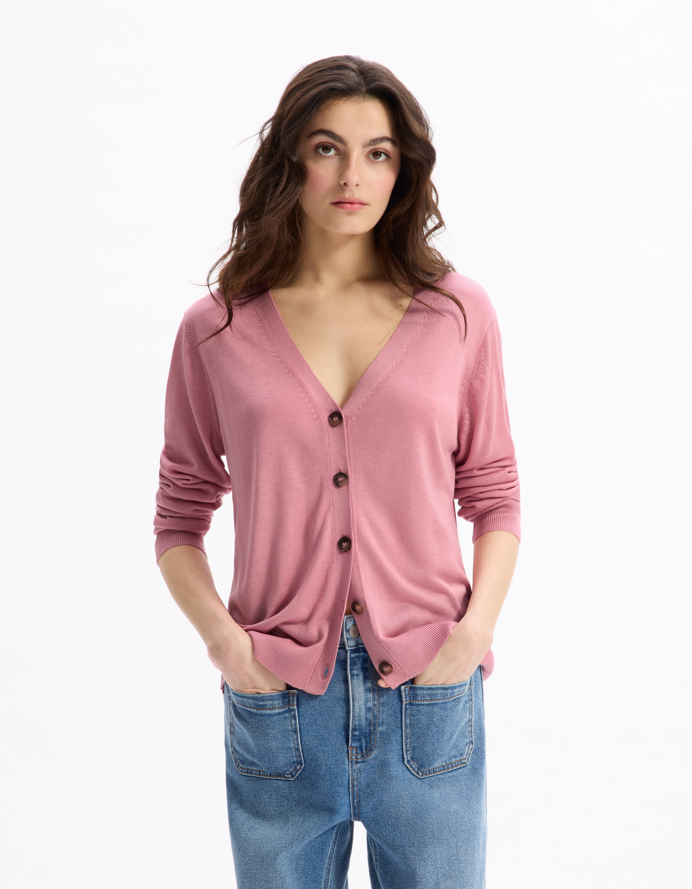 Gilet boutonné en maille fine - rose - celio - Modalova