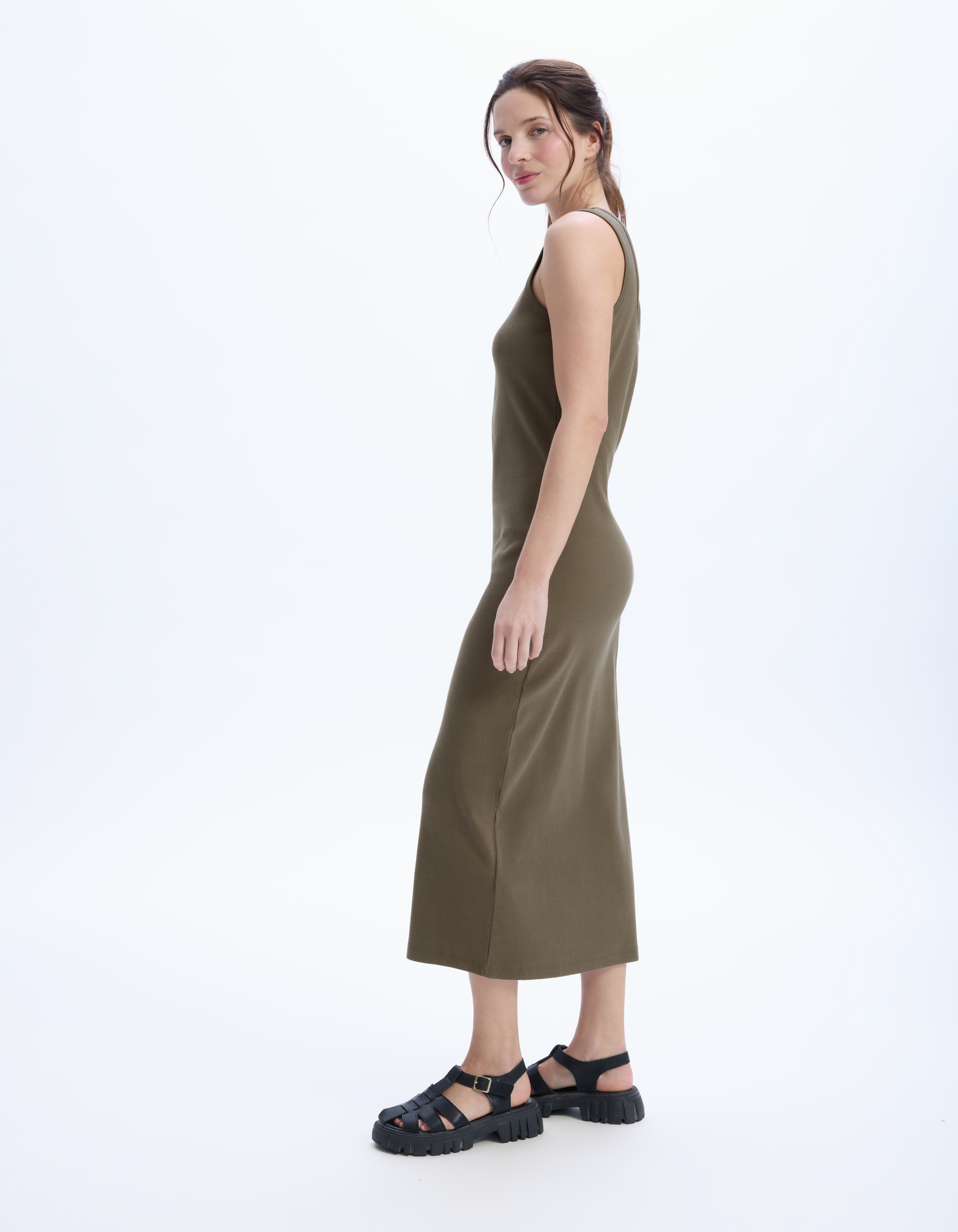 Robe longue côtelée en coton - kaki - celio - Modalova