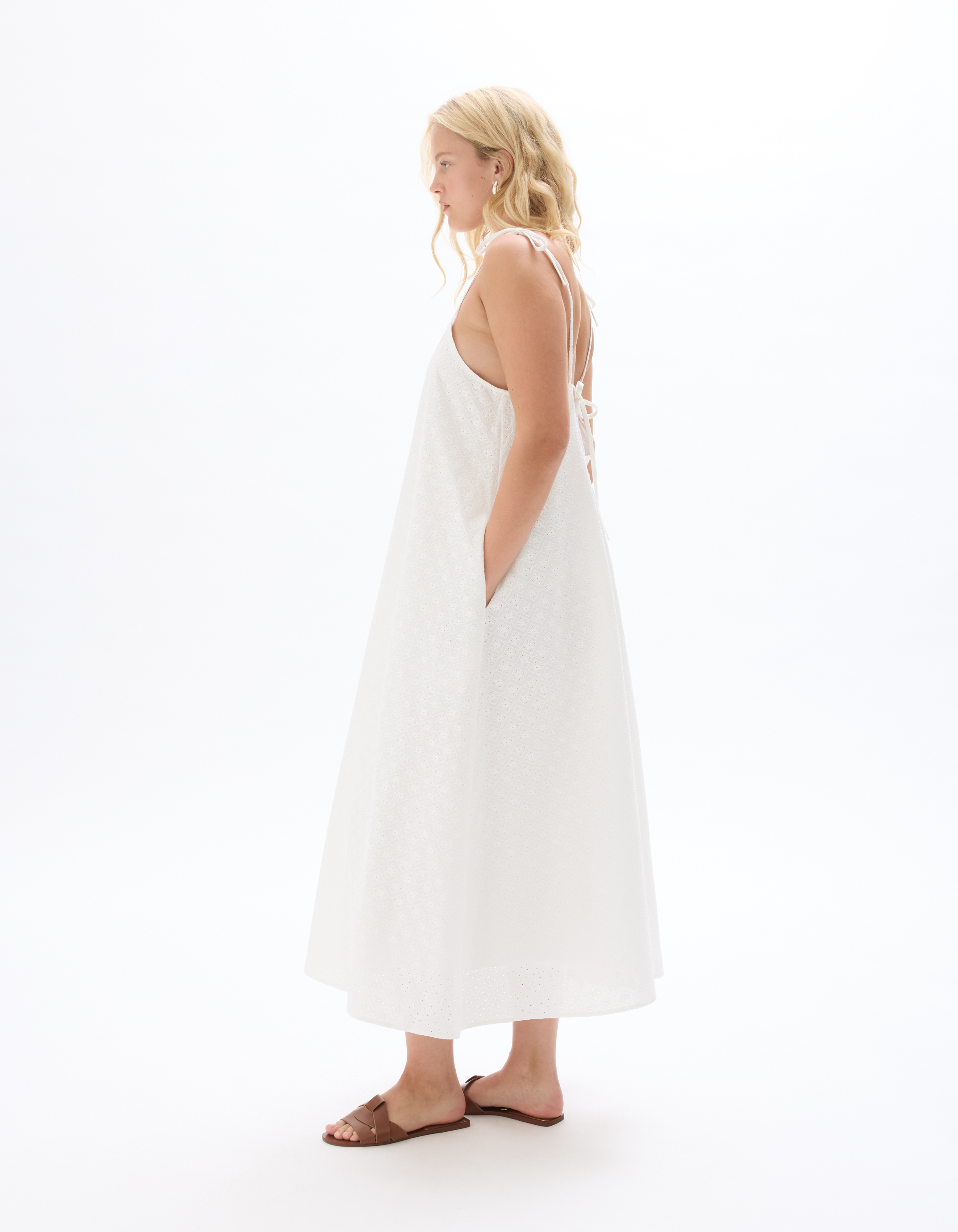 Saint-Tropez - Robe blanche à fines bretelles - celio - Modalova