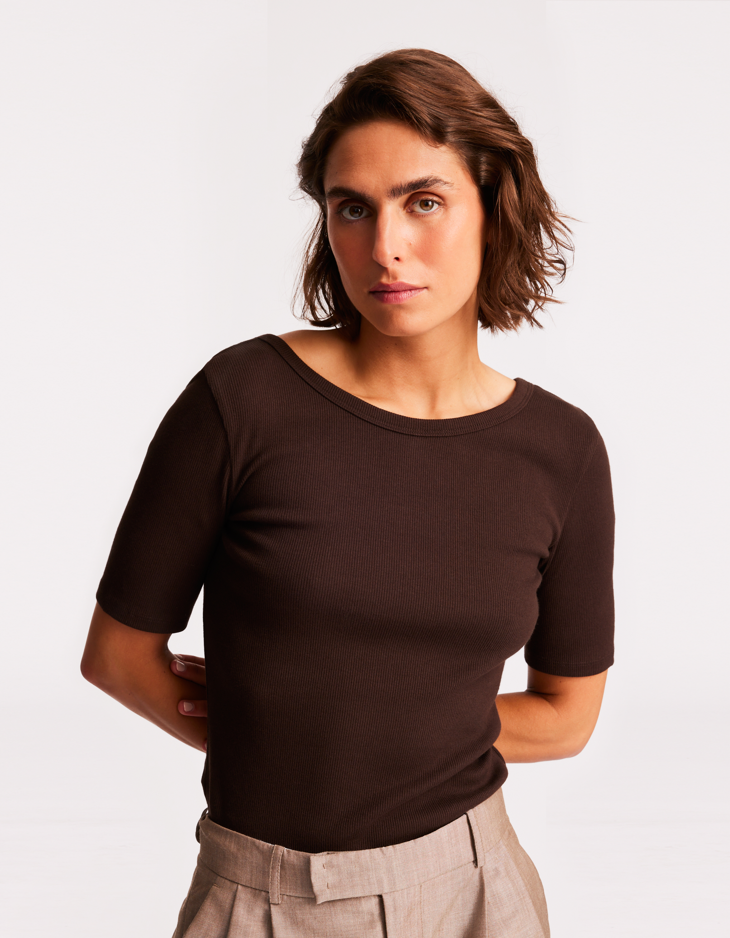 T-shirt col rond côtelé à manches courtes - marron foncé - celio - Modalova