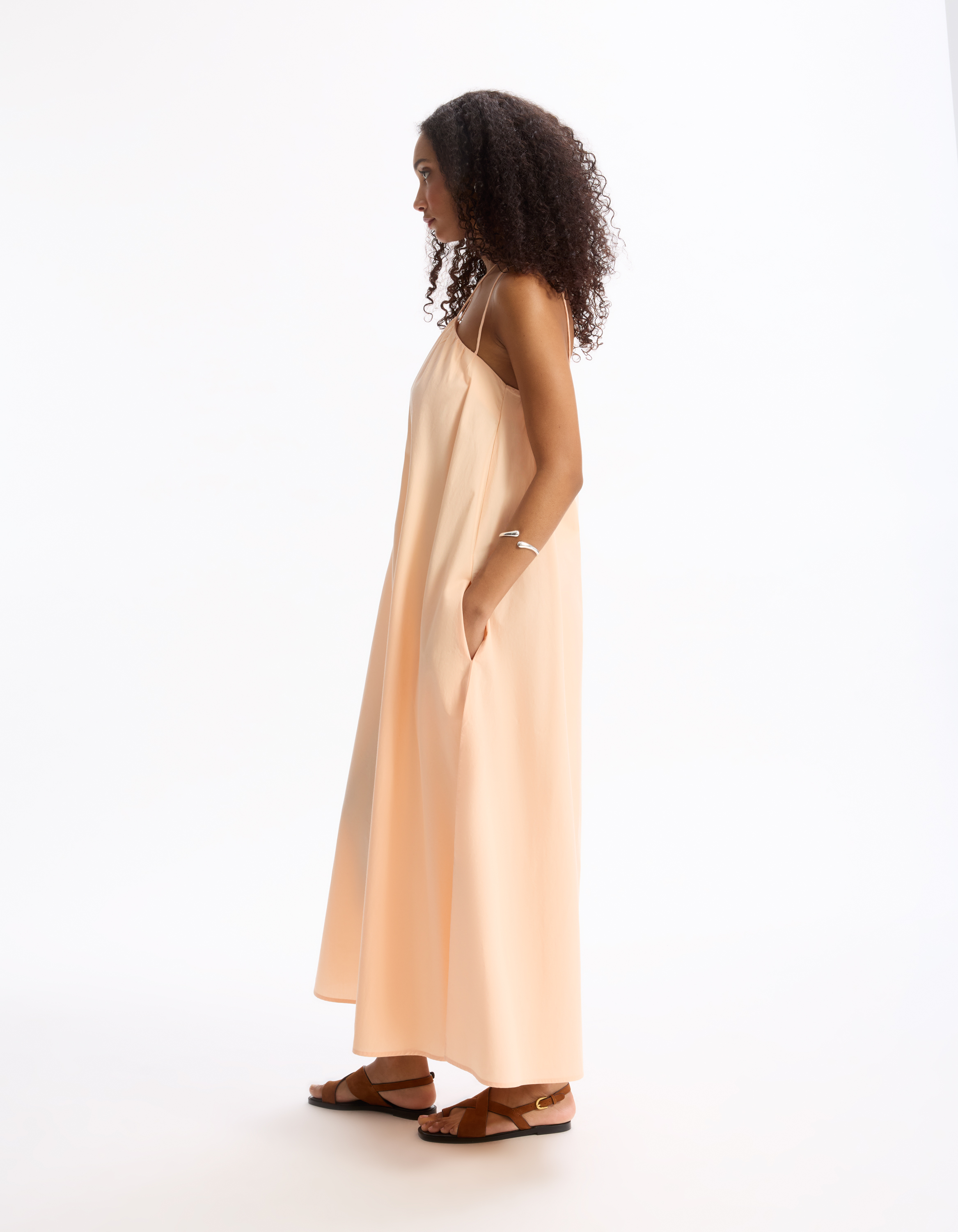 Robe longue fluide à bretelles croisées - rose - celio - Modalova