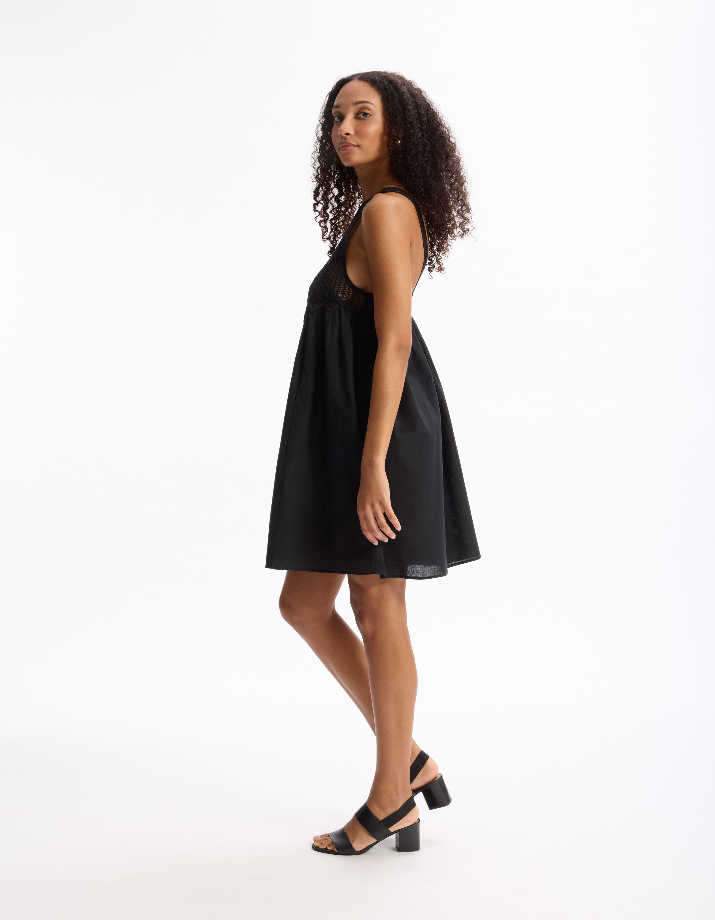 Robe courte broderie sur le haut - celio - Modalova