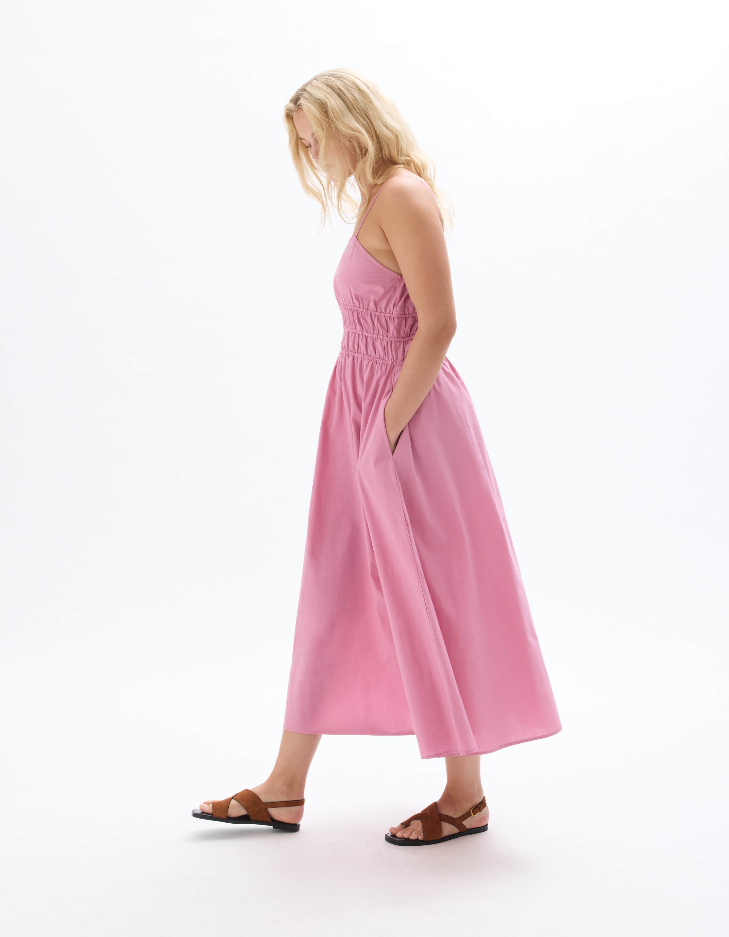Robe à bretelles cintrée - rose - celio - Modalova