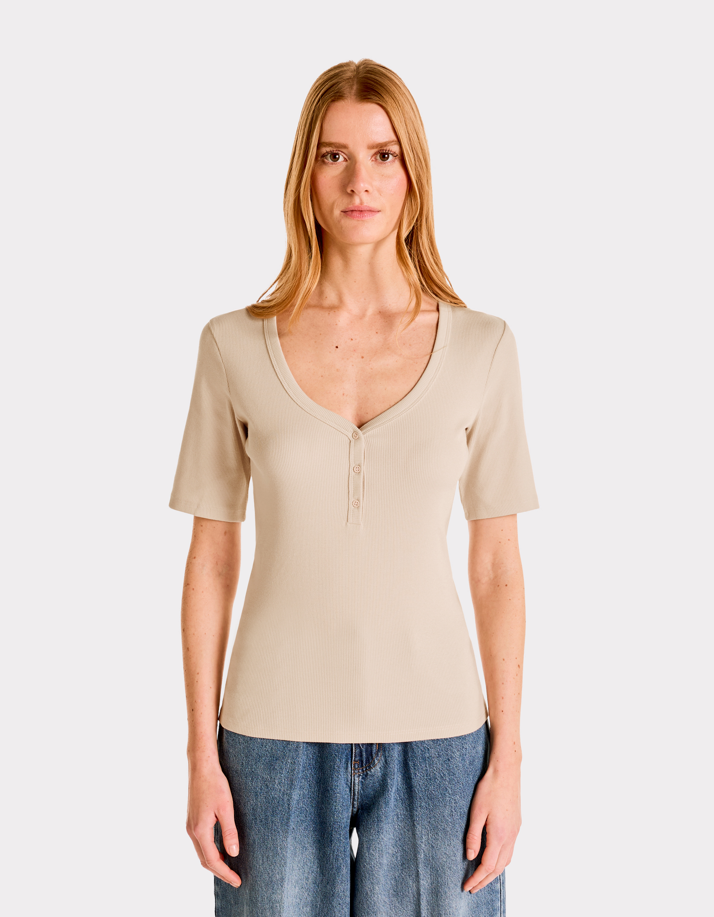 T-shirt côtelé col V - beige - celio - Modalova